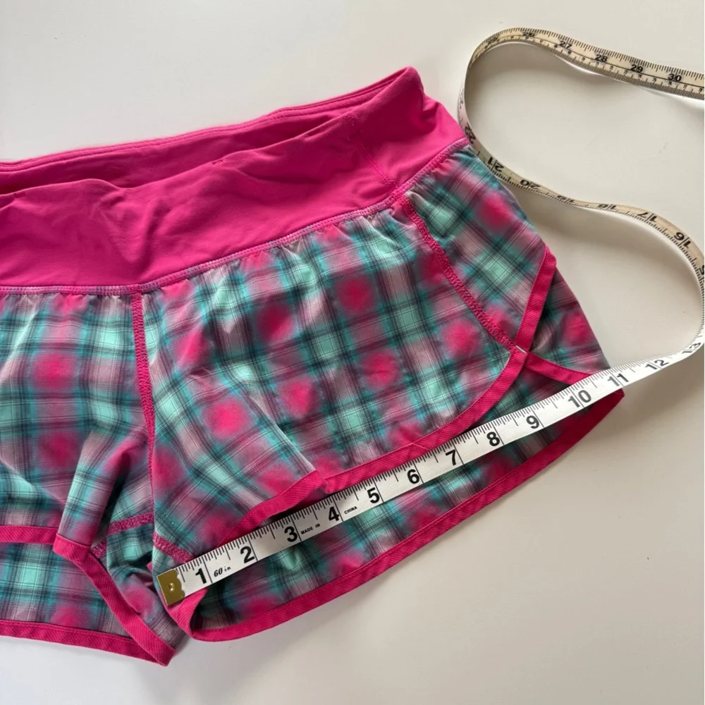 Lululemon Senorita Pink Plaid Speed Shorts Women’s size 6 Running Short - Picture 8 of 10
